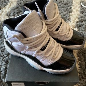 Kids high top Jordan’s sneakers